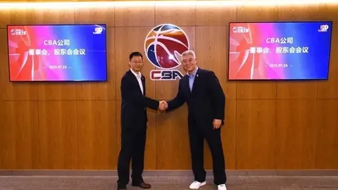 2025短道速滑世锦赛如火如荼，中国队斩获多奖牌 荷兰破世界纪录，3月15日精彩盘点