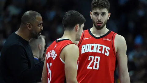 “德尔加多山东泰山展现抢断破门神技”